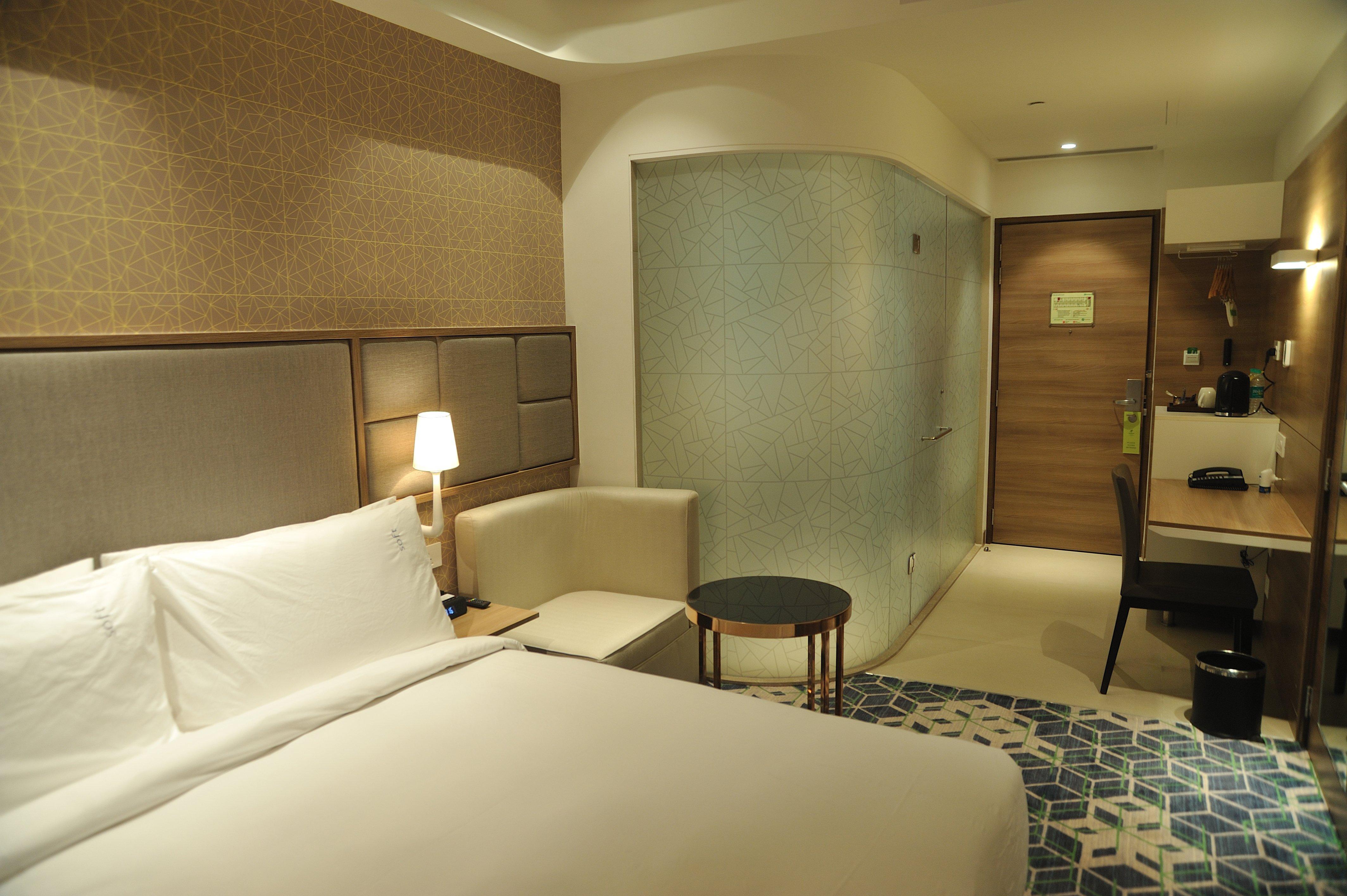Holiday Inn Gurugram Sector 90 By Ihg Gurgaon Exterior photo A room at the hotel